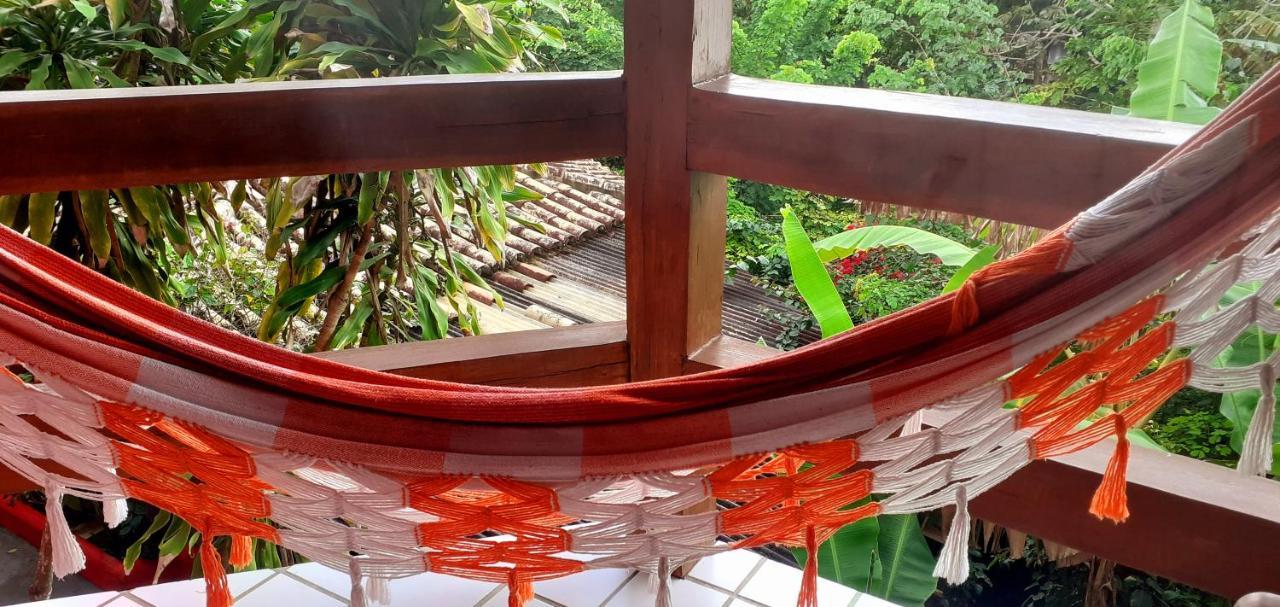 Novos Baianos Hostel E Pousada Порто Сегуро Екстериор снимка A hammock